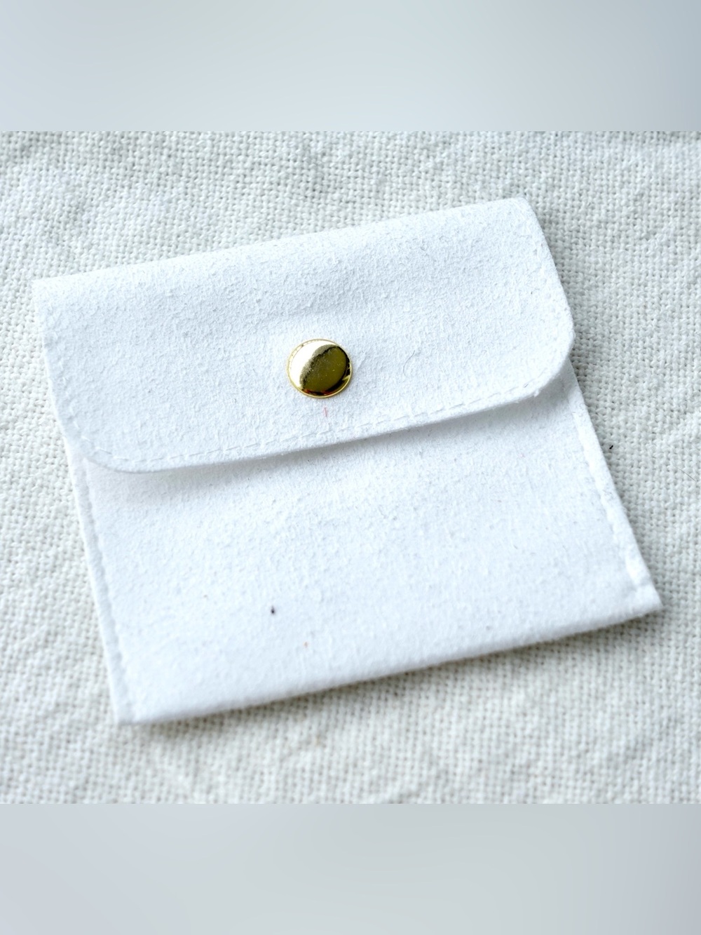 NEW! Classic Pearl & CZ Stud Earrings White Gold Plated - Picture 5 of 5